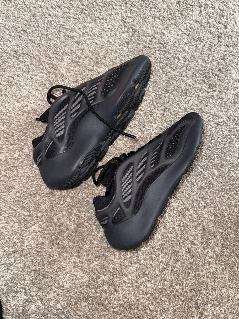 Adidas Yeezy 700 V3 - 100% Authentic
